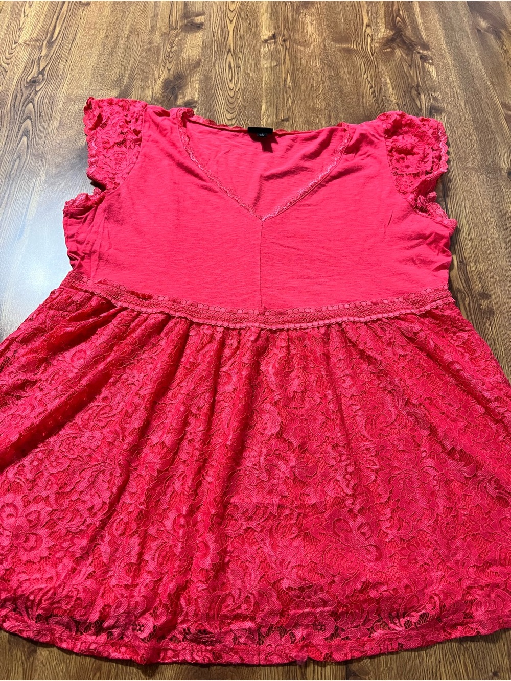 Womens Torrid Size 1 Vibrant Pink Lace Babydoll Top